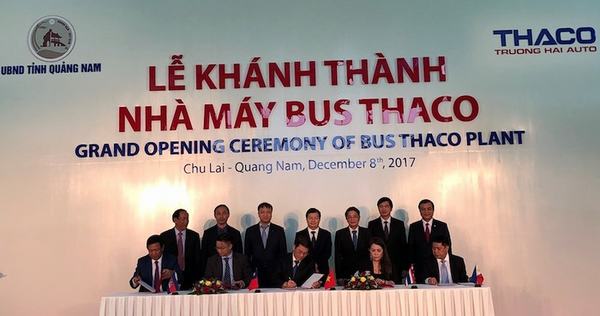 Việt Nam chính thức xuất khẩu ô tô ra nước ngoài
