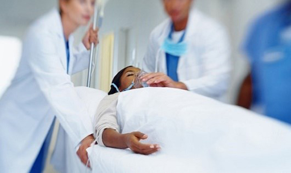 Cảnh giác với bác sĩ mạng vô tâm có thể khiến bệnh nhân nguy hiểm tính mạng