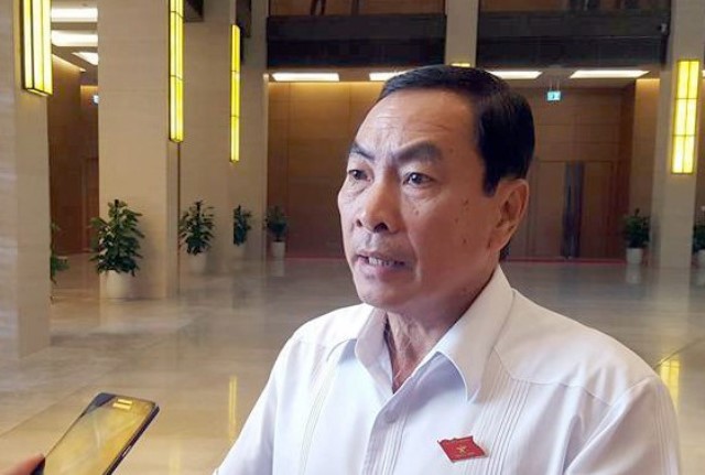 Đại biểu Phạm Văn Hòa, ủy viên Ủy ban Pháp luật của Quốc hội. 
