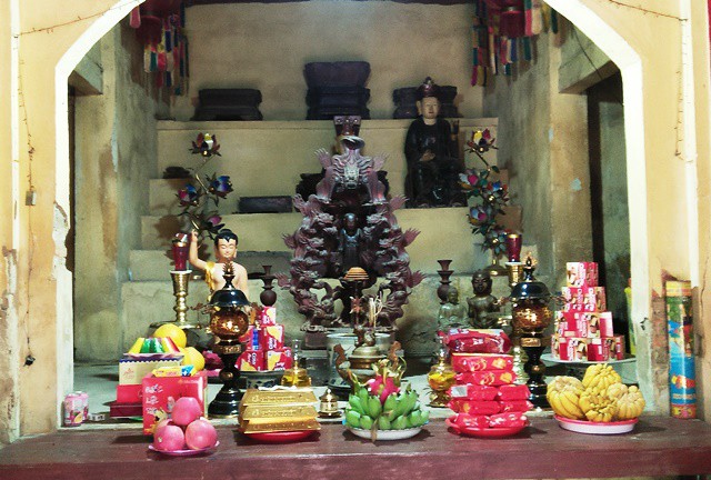  Nhiều pho tượng quý thờ tại chùa Quang Khánh đã bị kẻ gian lấy trộm. Ảnh: PV 