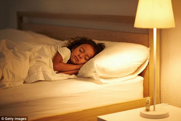 Ánh sáng điện ban đêm nguy hại cho trẻ em, thai nhi như thế nào?