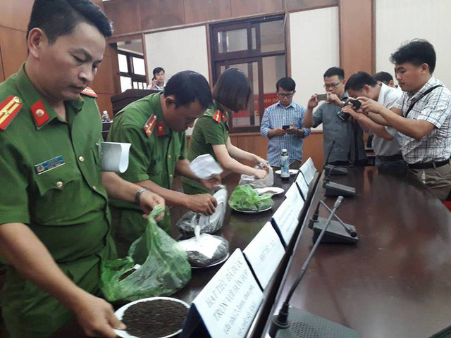 Công an Đắk Nông: Phế phẩm cà phê nhuộm pin Con Ó được bán với giá 9.000 đồng/kg