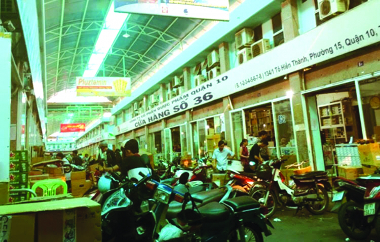Đi mua thuốc tây ở chợ bán sỉ lớn nhất Sài Gòn