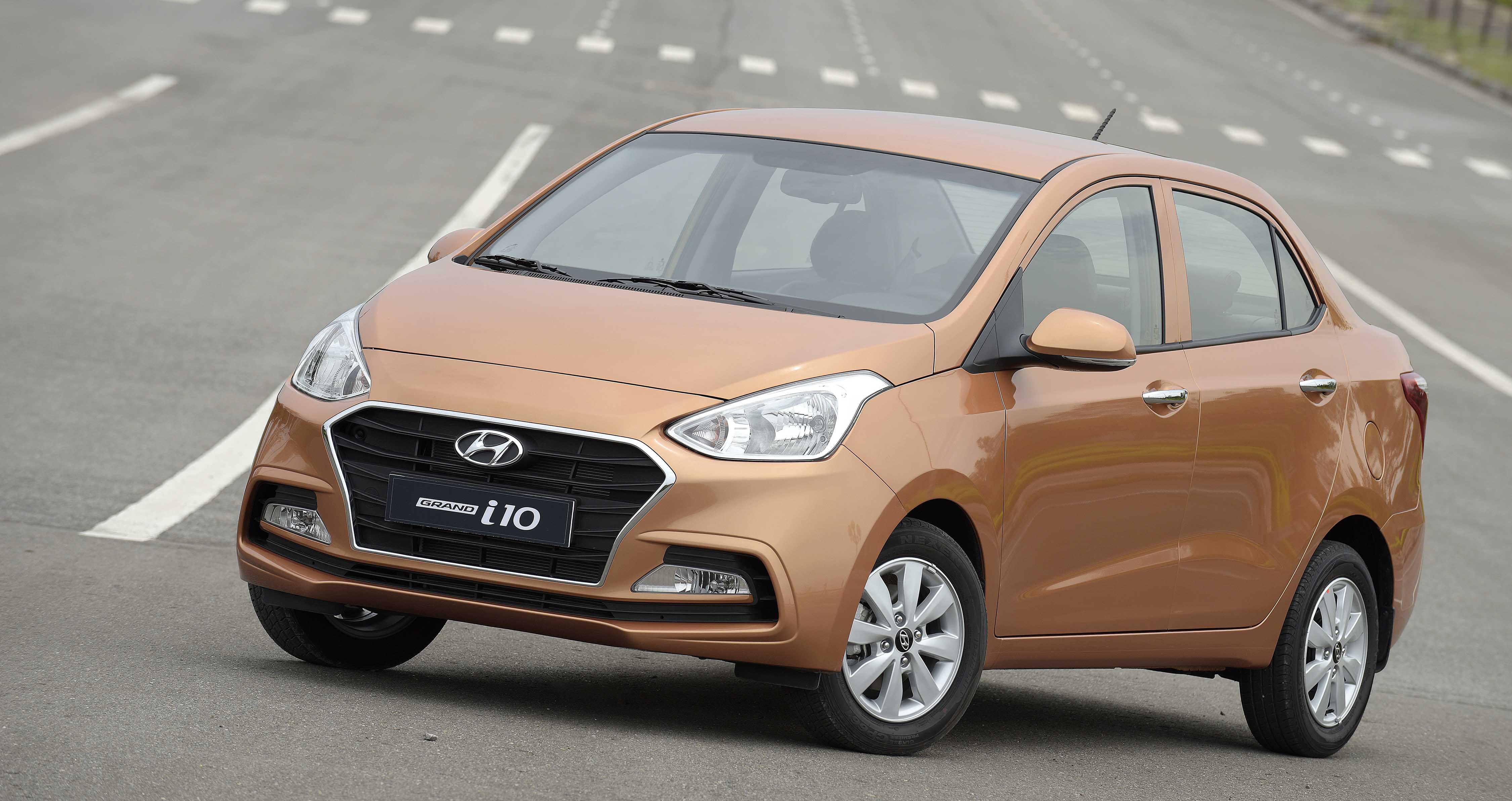 Điểm mặt những mẫu xe của Hyundai, Mazda bất ngờ tăng giá trong tháng 5/2018