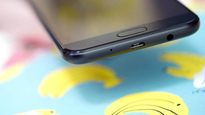 Samsung Galaxy J7+ bất ngờ giảm sâu 1,4 triệu đồng