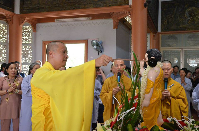Tháng Phật đản: Dự lễ tắm Phật nên làm những điều này để may mắn, bình an