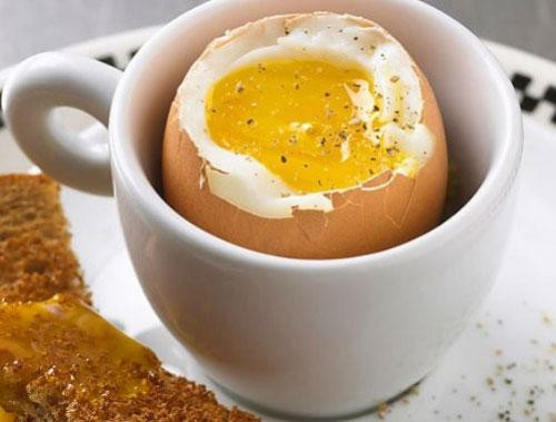 Hãy bỏ ngay thói quen ăn trứng này vì sẽ âm thầm gây bệnh cho bạn