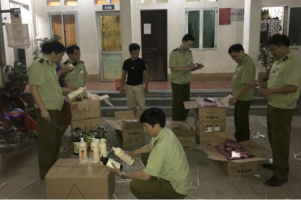Lạng Sơn: Thu giữ 844 sản phẩm mỹ phẩm nhập lậu từ Trung Quốc