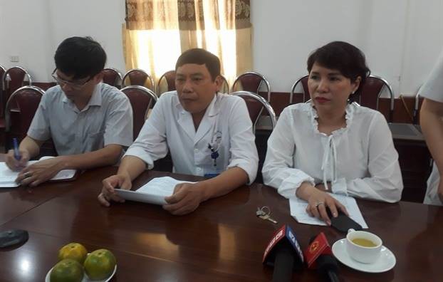  Lãnh đạo sở Y tế Hà Nội, BVĐK Hà Đông tại buổi trao đổi báo chí 