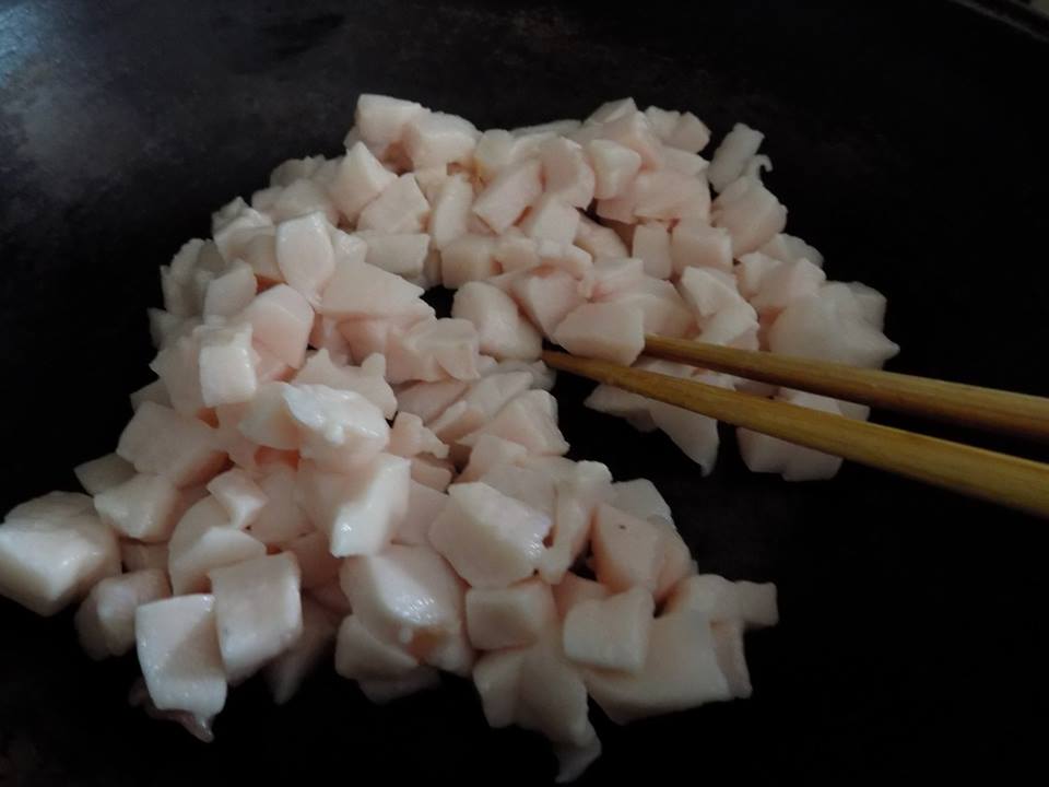 Cách làm món tóp mỡ chua ngọt ăn với cơm trắng ngon siêu ngon