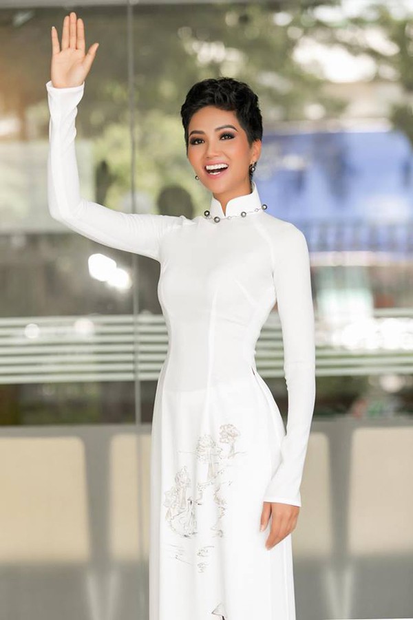 Cuộc sống của cô gái Tây Nguyên H'hen Niê sau nửa năm đăng quang Hoa hậu Hoàn vũ Việt Nam