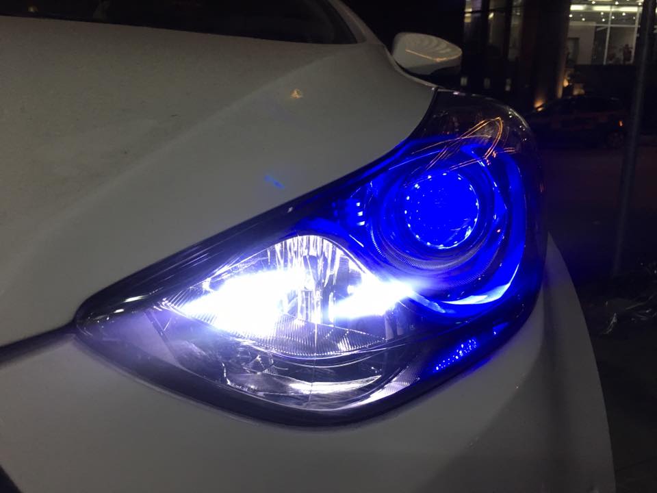 Lắp đèn LED siêu sáng cho ô tô vừa mất tiền vừa có nguy cơ 'mất mạng'