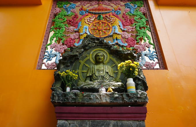 Tham quan ngôi chùa có tượng Phật bằng tóc người lớn nhất Việt Nam