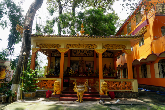 Tham quan ngôi chùa có tượng Phật bằng tóc người lớn nhất Việt Nam