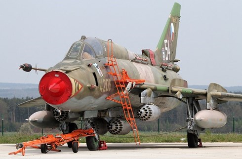 Máy bay quân sự Su-22 có gì đặc biệt?