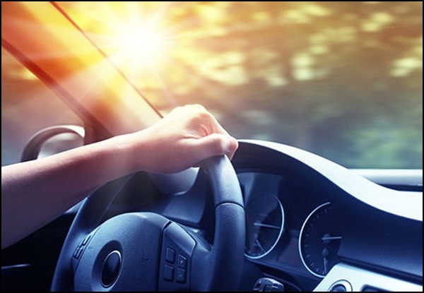 Ngồi trong xe ô tô thường xuyên phơi nắng có thể dẫn tới ung thư