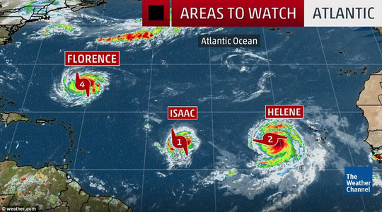 Daily Mail ngày 12-9 chia sẻ loạt ảnh vệ tinh cho thấy nhiều khu vực trên khắp thế giới đang đối mặt với các cơn bão mạnh.