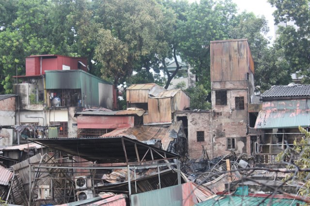 Cháy kinh hoàng gần Bệnh viện Nhi Trung ương: Bị đuổi đánh, chủ nhà trọ vẫn kêu gọi giúp đỡ người nghèo