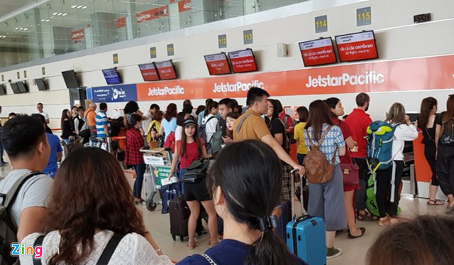 Các hãng hàng không đã bắt đầu mở bán vé Tết 2019. Ảnh: Ngô Minh.