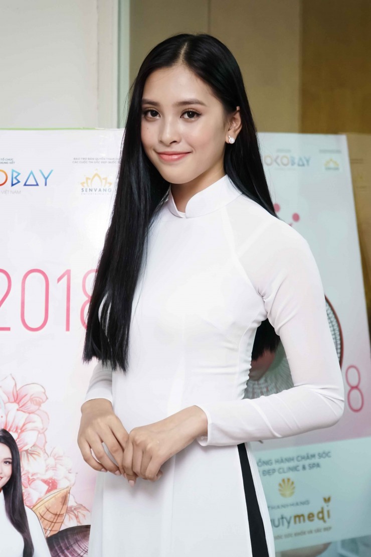 Vừa đăng quang, Hoa hậu Trần Tiểu Vy đã bị lộ bảng điểm nhiều điểm kém