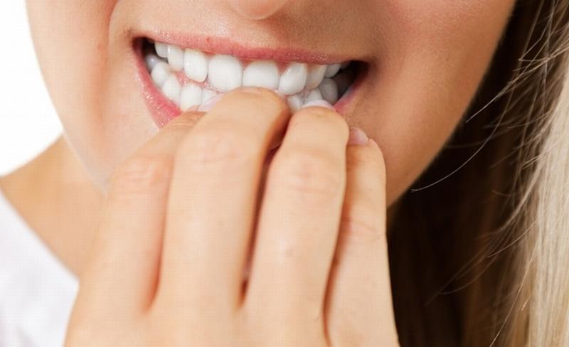  6 lý do khiến răng của bạn ngày một xấu hơn, ố vàng hơn