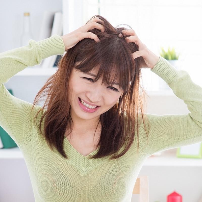 8 dấu hiệu cảnh báo sức khỏe đang có vấn đề thông qua mái tóc 