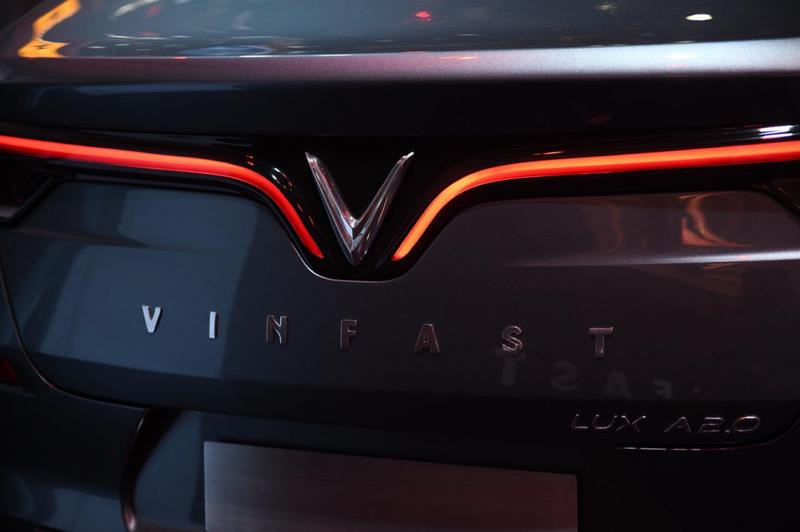Ảnh thực tế nội thất sang trọng 2 mẫu xe của VinFast tại Paris Motor Show 2018
