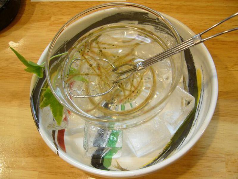 Ngoài cá sống, ếch sống, đây là những món ăn quái dị của Nhật Bản