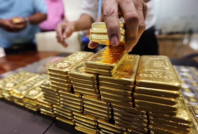 Giá vàng hôm nay 1/11: USD tăng tốc, vàng tụt dốc thảm hại