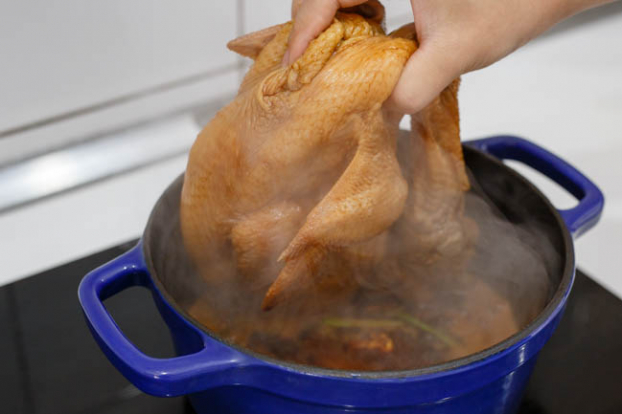 Nấu thịt gà theo kiểu này bữa cơm gia đình sẽ hấp dẫn hơn rất nhiều