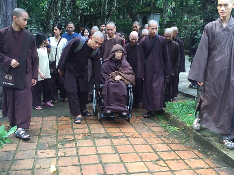 Thiền sư Thích Nhất Hạnh sẽ ở lại Việt Nam đến cuối đời