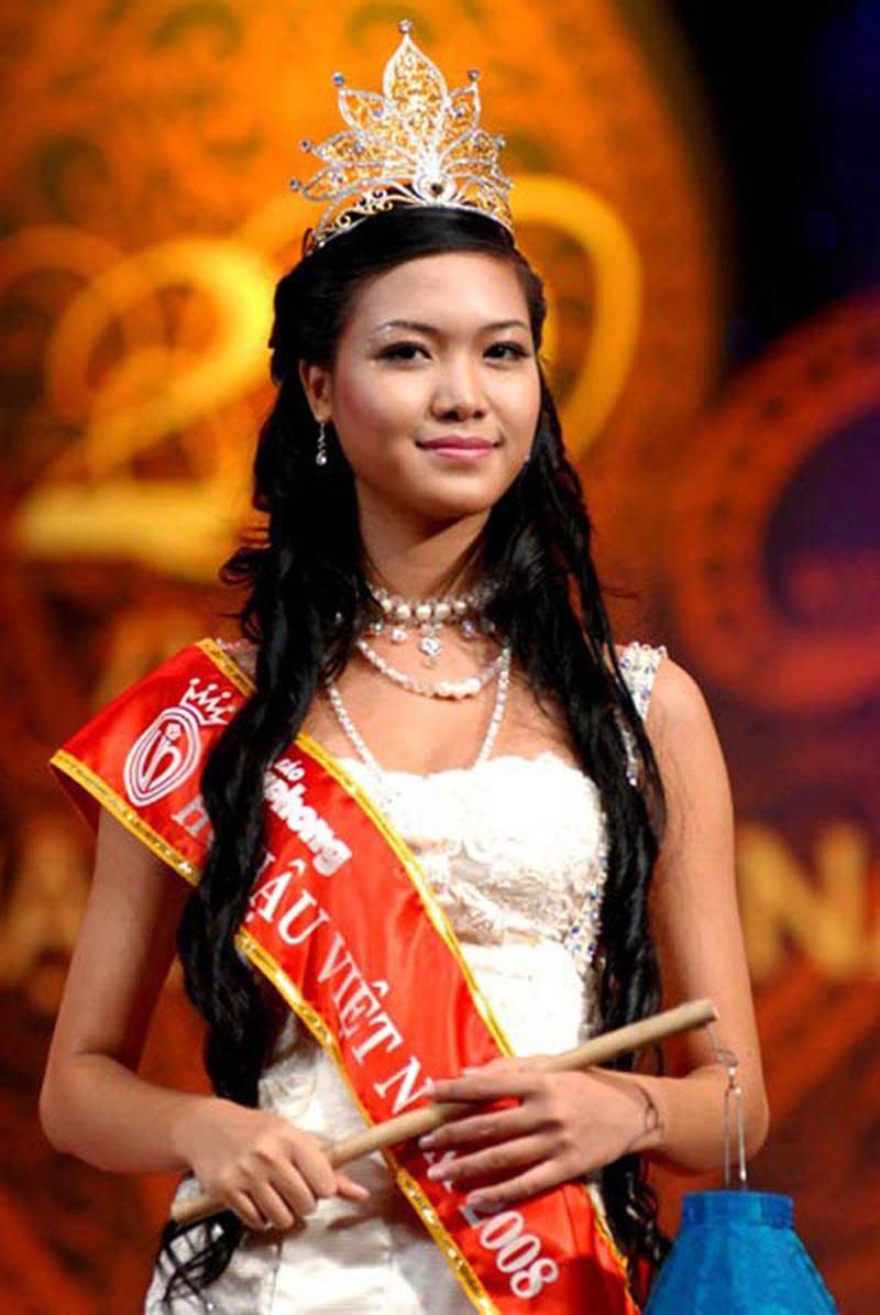 top-3-hoa-hau-viet-nam-2008-sau-12-nam-nguoi-o-an-nguoi-thang-hoa-ca-su-nghiep-lan-hon-nhan