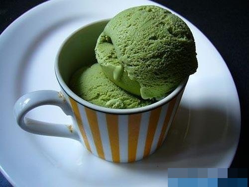 Cách làm kem trà xanh tại nhà không cần máy