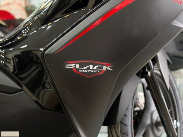 air black đen 2015 ra mắt
