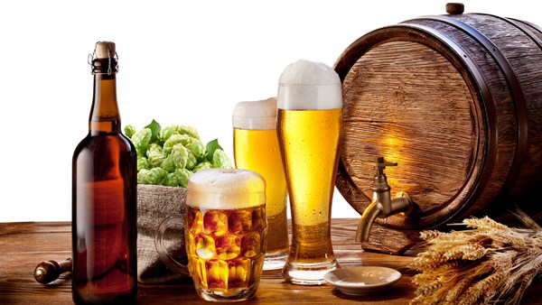 Uống rượu bia ít bị nhồi máu cơ tim nhưng gia tăng ung thư
