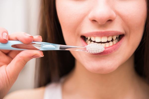 Sai lầm nghiêm trọng khiến răng ố vàng nhiều người không biết