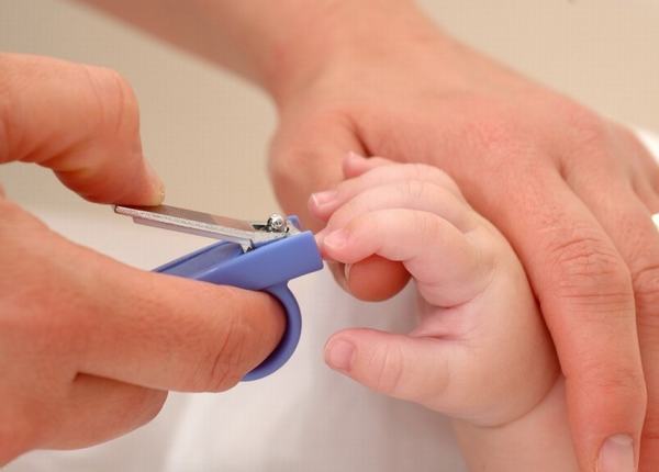 Những thời điểm tuyệt đối không nên cắt móng tay cho trẻ nếu không muốn con hay ốm còi cọc