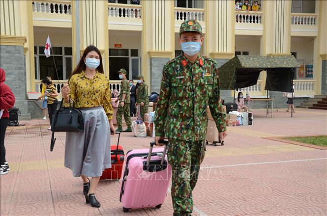 98 người hoàn thành cách ly tại Hà Nội trở về nhà ngày 10/3.