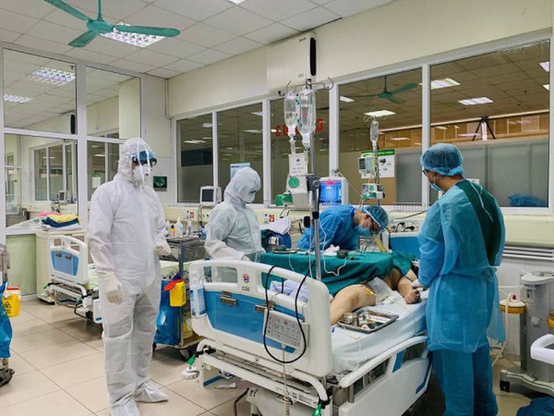 Bệnh nhân Covid 19 được chữa trị tại các khu cách ly của bệnh viện